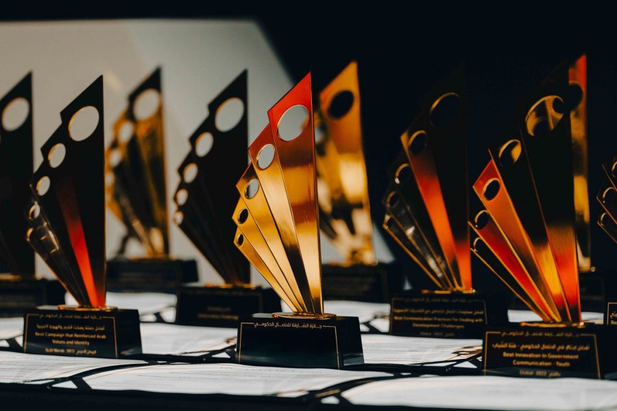 “الشارقة للاتصال الحكومي” تخصص فئتين للتنافس الإبداعي في التواصل الذكي