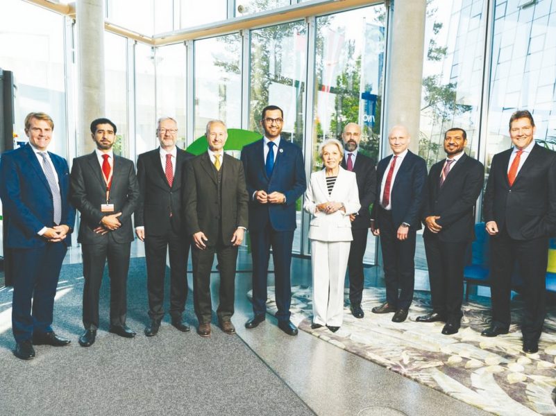 سلطان الجابر يبحث سبل تعزيز الشراكة الإستراتيجية بين “أدنوك” و”أو إم في” النمساوية