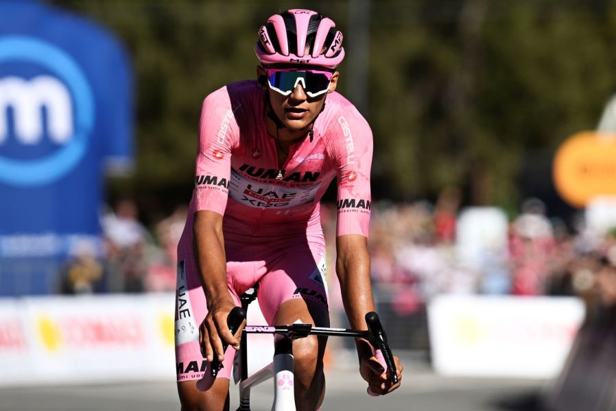 “الإمارات للدراجات” يعزز صدارته لـ”جيرو إيطاليا” ويقترب من التتويج