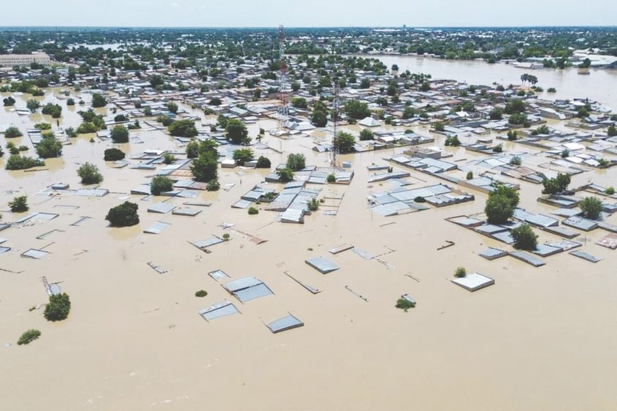 ارتفاع حصيلة قتلى الفيضانات وسط نيجيريا إلى 151 شخصا