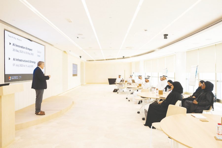 الإمارات تطلق البرنامج التدريبي للرؤساء التنفيذيين للذكاء الاصطناعي