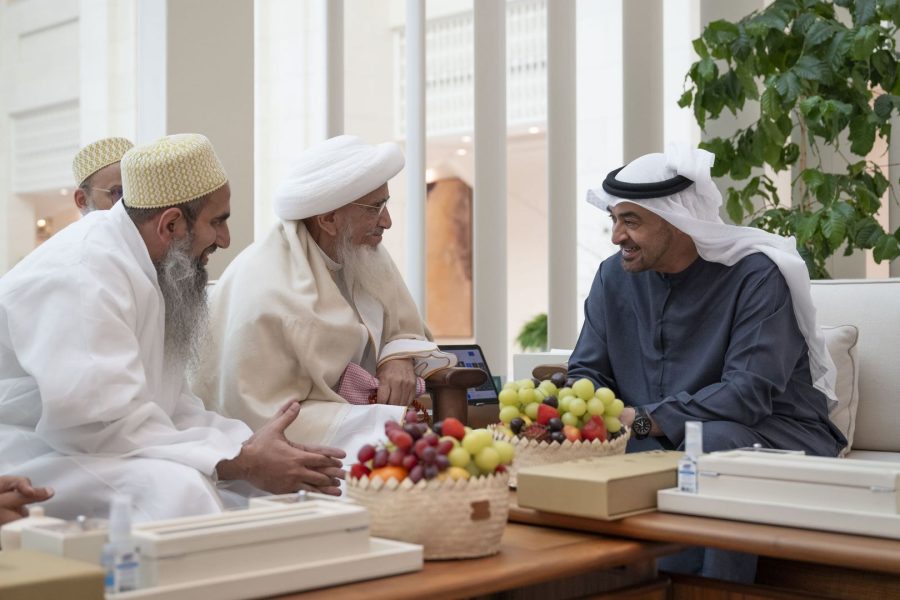 رئيس الدولة يستقبل سلطان طائفة البهرة ويتبادلان التهاني بمناسبة عيد الأضحى المبارك