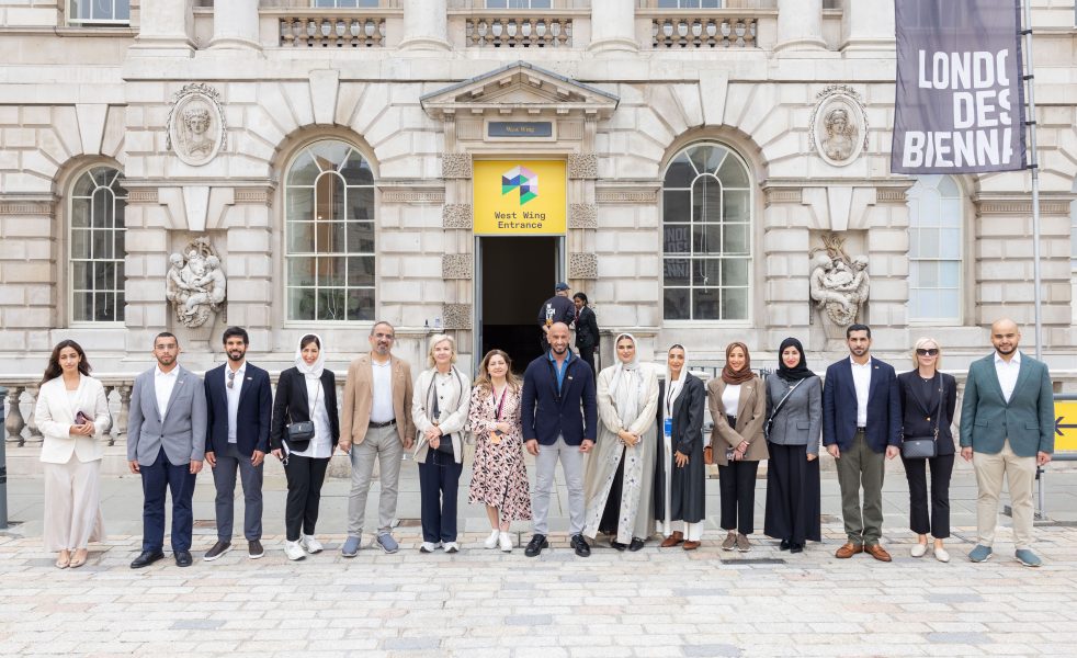 عبدالله آل حامد يزور بينالي لندن للتصميم 2025