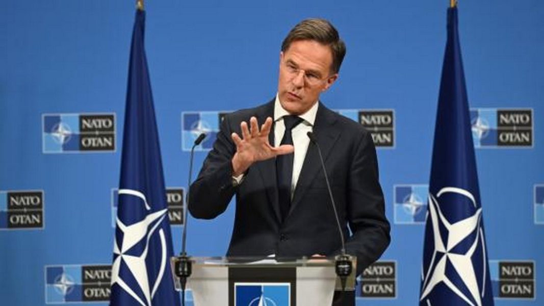 “ناتو”: يمكن قبول سيطرة روسيا على شرق أوكرانيا دون اعتراف