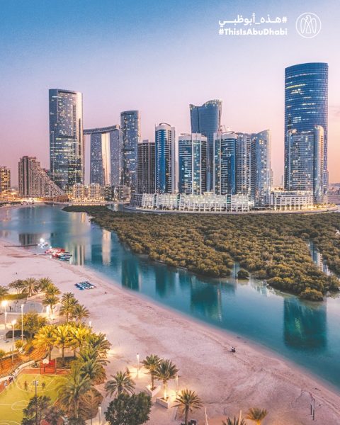 #هذه_أبوظبي.. بعدسة رالف إيمرسون