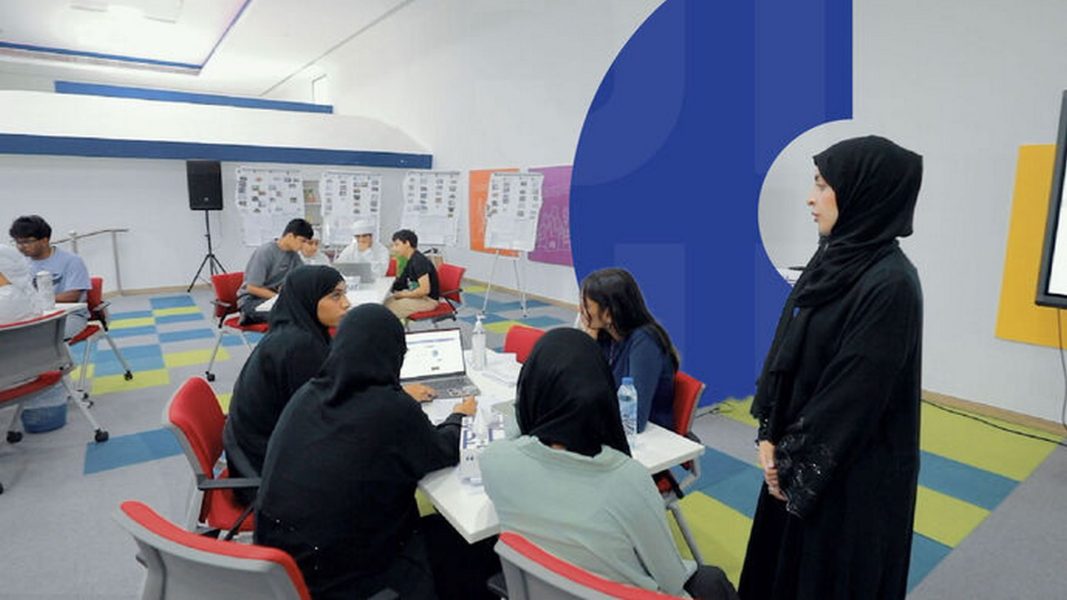 المخيم الصيفي لكلية الإمارات للتطوير التربوي يعزز التراث الإماراتي ويدعم الابتكار الرقمي