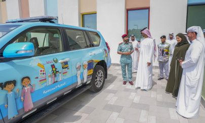 عمار بن حميد يدشن “الدورية المدرسية” لتعزيز السلامة المرورية لطلبة المدارس