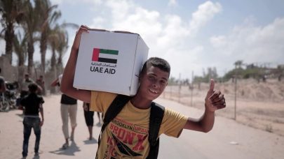 الإمارات تنفذ الإنزال الجوي الـ77للمساعدات في قطاع غزة ضمن عملية طيور الخير