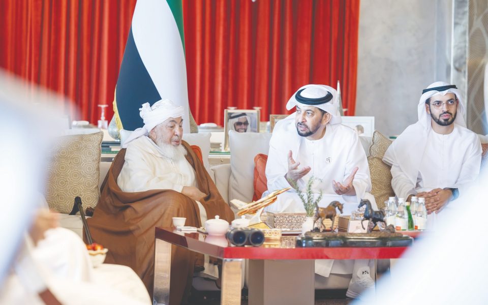 حمدان بن زايد يستقبل في الرباط وفدا من مجلس الإمارات للإفتاء الشرعي