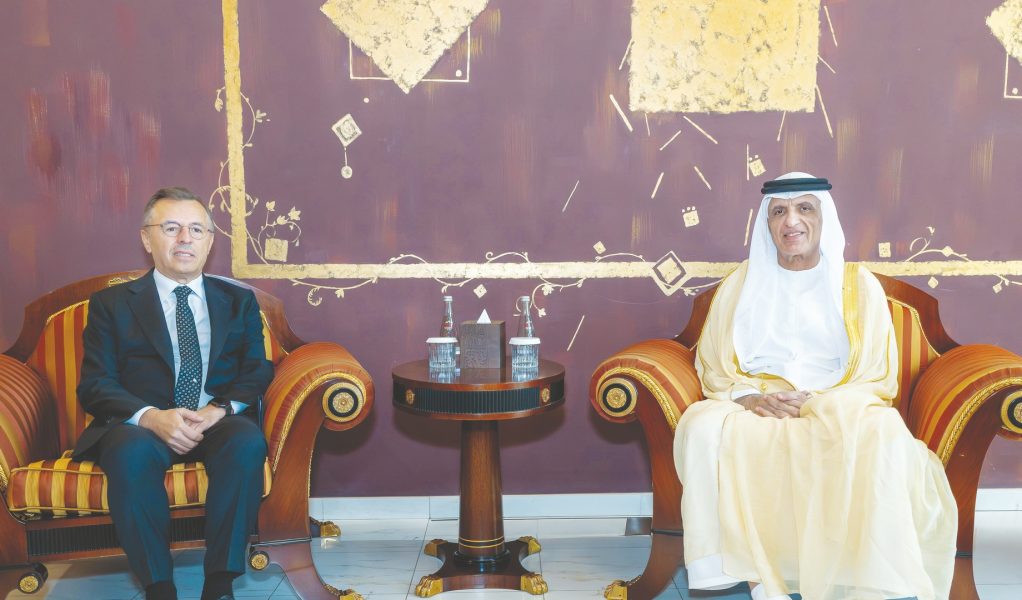 سعود بن صقر يستقبل سفير تركيا لدى الدولة