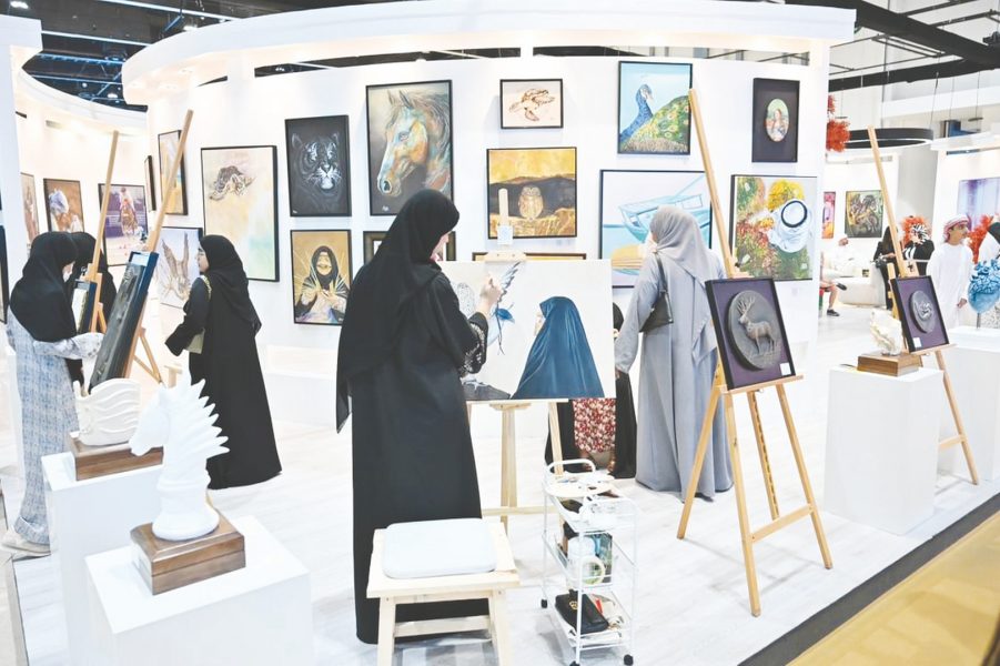 المرأة الإماراتية في قلب مشروع الوطن الثقافي والتراثي