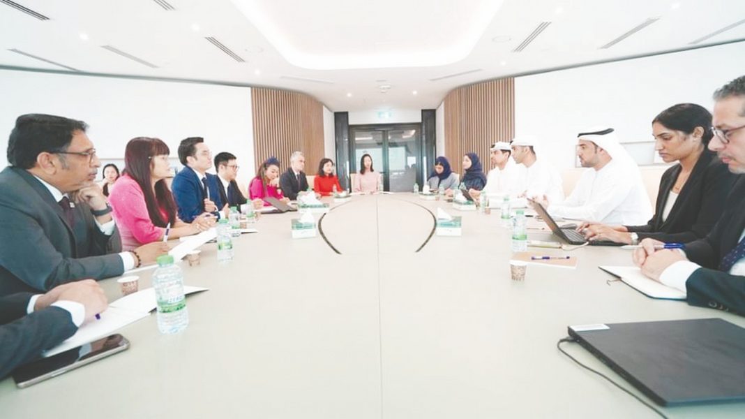 وزير التجارة الخارجية يبحث مع مجلس الأعمال الفيتنامي تعزيز التعاون