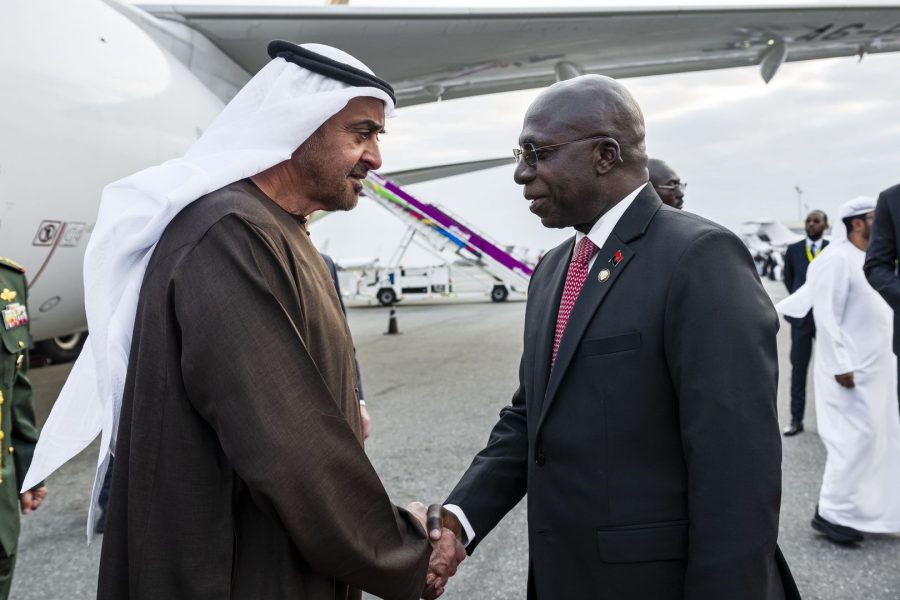 رئيس الدولة يصل أنغولا في “زيارة دولة”
