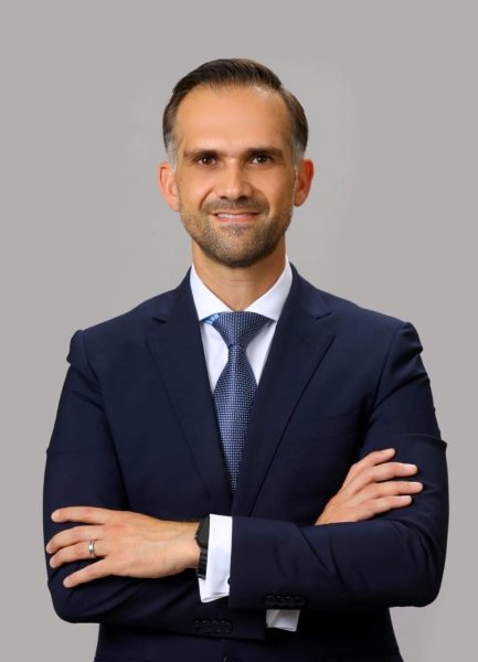 إن تي تي داتا تعلن تعيين مهند خطاب مديرًا عامًا لعملياتها في دولة الإمارات