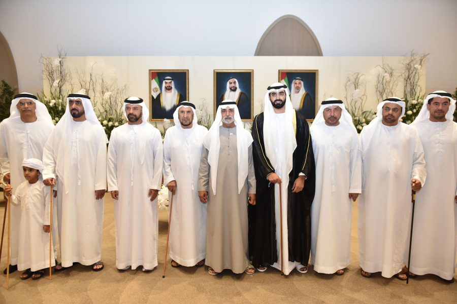 نهيان بن مبارك يحضر أفراح الظاهري والهاملي في أبوظبي