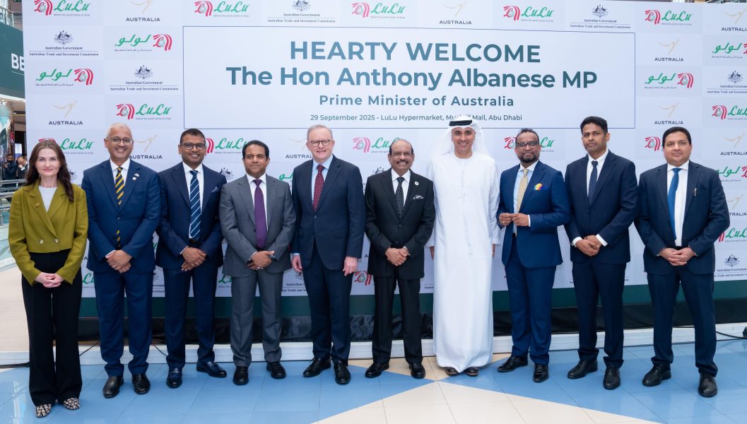 رئيس الوزراء الأسترالي يزور فرع لولو هايبرماركت في أبوظبي