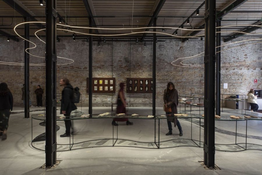 جناح الإمارات في بينالي البندقية يُعَين بانة قطّان قَيّمةً فنيةً للمعرض الدولي للفنون 2026