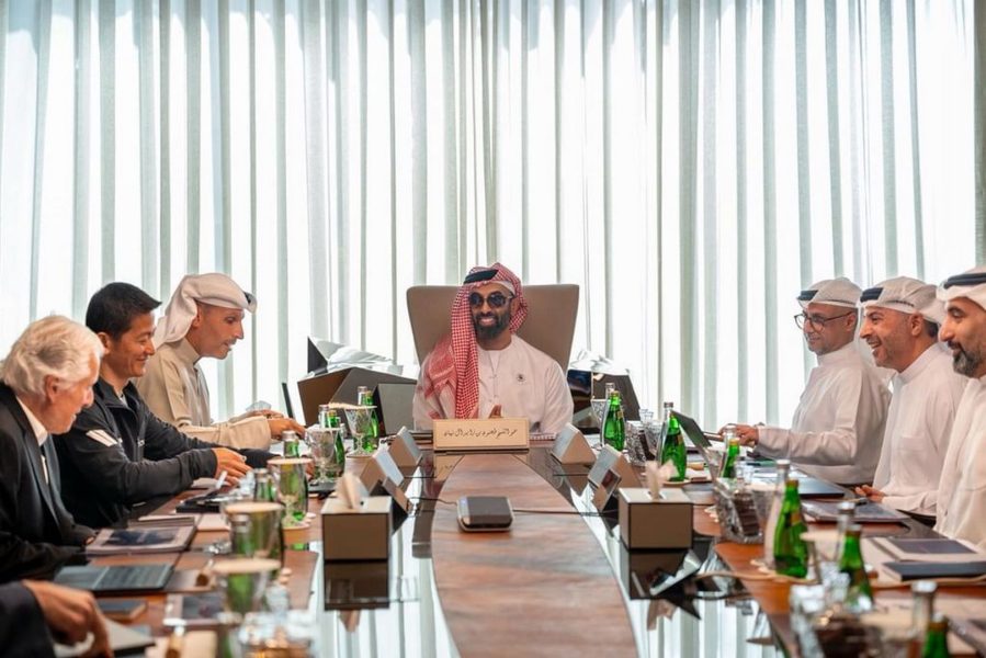 طحنون بن زايد يترأس اجتماع مجلس إدارة شركة “إم جي إكس”