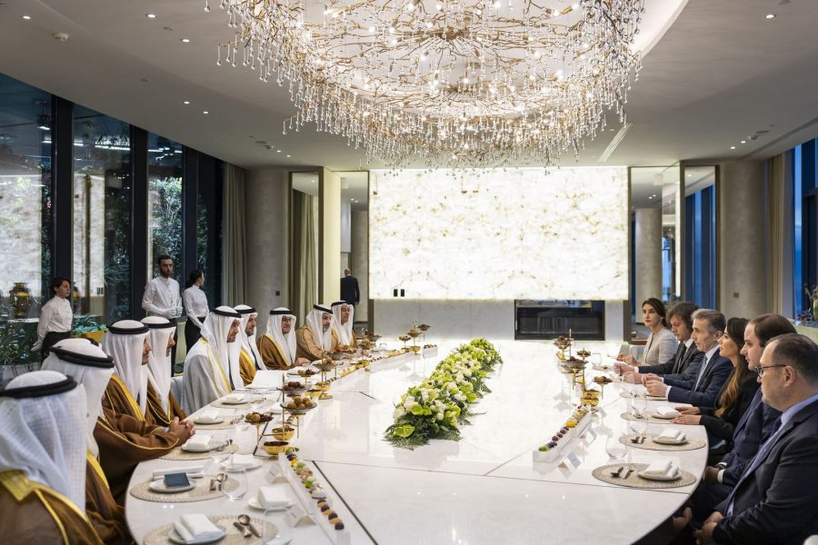 رئيس الدولة يلتقي الرئيس الفخري لحزب الحلم الجورجي الحاكم في إطار زيارته الرسمية إلى جورجيا