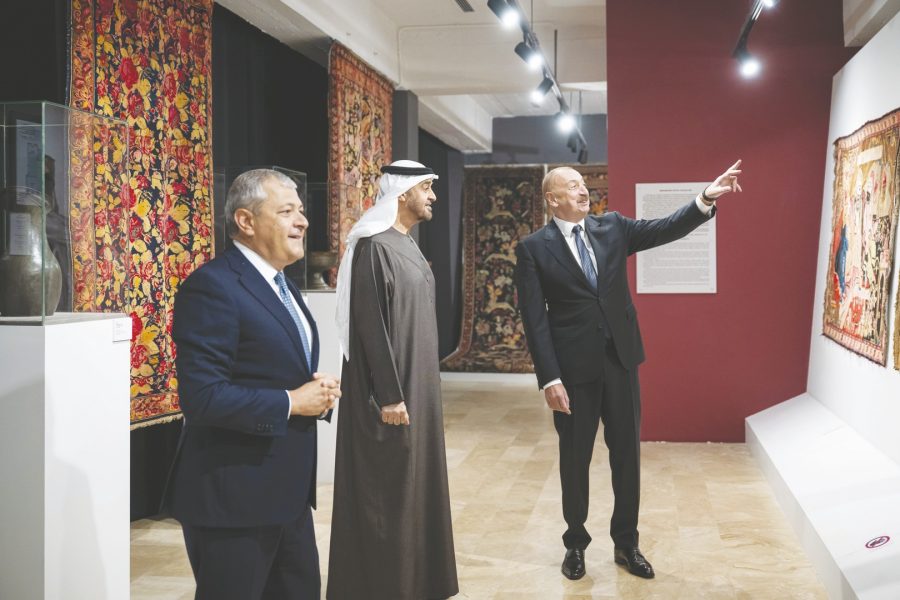 رئيس الدولة يزور عدداً من المعالم التاريخية في كاراباخ يرافقه رئيس أذربيجان