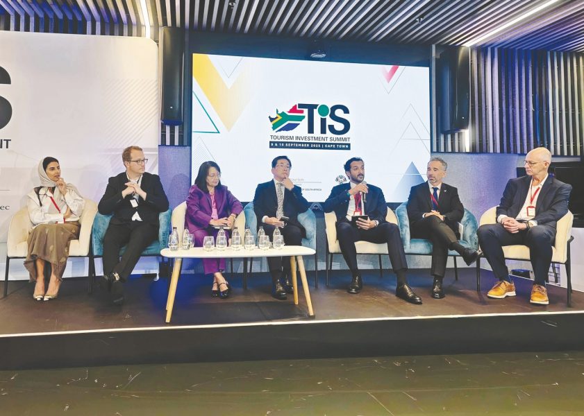 الإمارات تشارك في”قمة الاستثمار السياحي الأفريقية” بجنوب أفريقيا