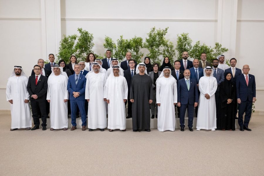 رئيس الدولة: الإمارات حريصة على تمكين الأجيال من امتلاك أدوات المعرفة والابتكار