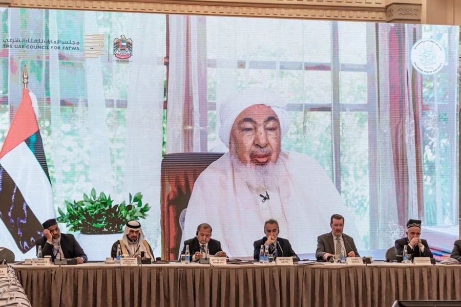 ابن بيه يستعرض جهود الإمارات للسلام ويوصي بوقف النزاعات وحماية المقدسات