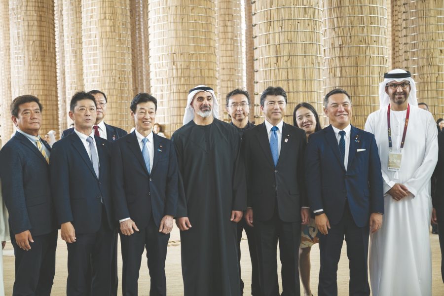 ولي عهد أبوظبي يلتقي عدداً من أعضاء البرلمان الياباني وممثّلي جمعية الصداقة الإماراتية – اليابانية