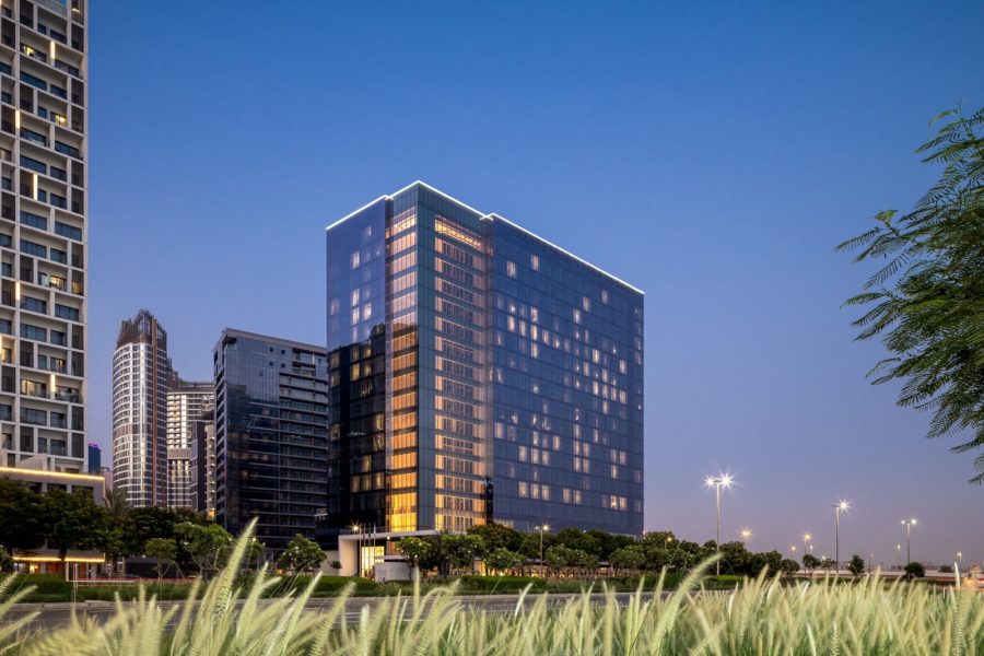 فندق جراند ميلينيوم الخليج التجاري يفتح أبوابه بحلّة جديدة تحاكي دفء الضيافة