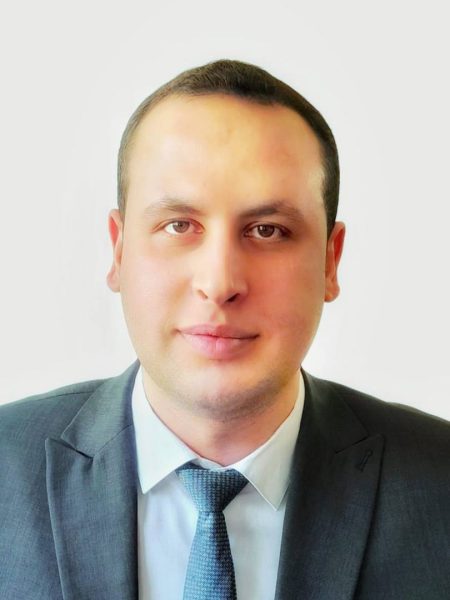 تحديات الفترة الانتقالية في نيبال بعد تشكيل الحكومة المؤقتة