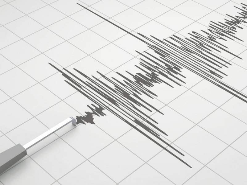 زلزال بقوة 6 درجات يضرب منطقة بحر المرجان في المحيط الهادئ
