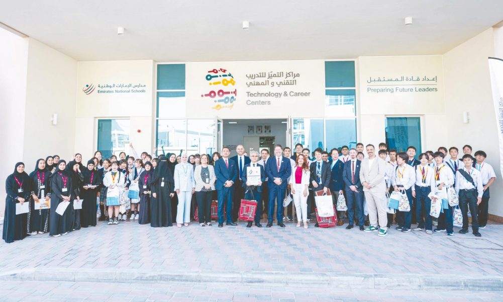 وفد تعليمي ياباني يشيد بتميز مدارس الإمارات الوطنية وريادتها عالمياً