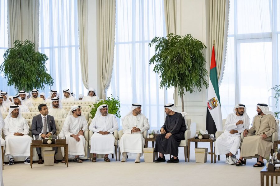 رئيس الدولة يستقبل البروفيسور حميد الشامسي