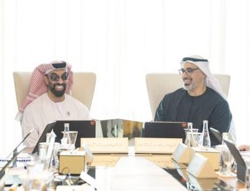 بحضور خالد بن محمد بن زايد.. طحنون بن زايد يترأس اجتماع مجلس الذكاء الاصطناعي والتكنولوجيا المتقدمة