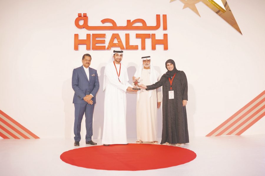 نهيان بن مبارك يُكرِّم الفائزين بـ”جوائز الصحة 2025″