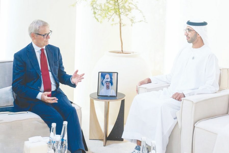 شخبوط بن نهيان يبحث مع المبعوث النرويجي للقرن الأفريقي تعزيز التعاون في أفريقيا