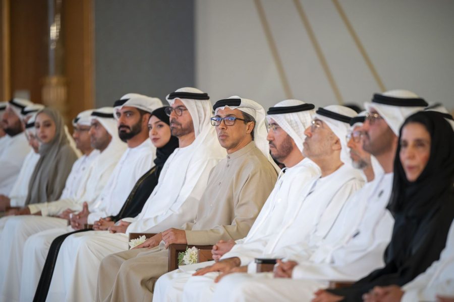 منصور بن زايد يترأس اجتماع مجلس تنافسية الكوادر الإماراتية ويكرّم الفائزين بجائزة “نافس” في دورتها الثالثة
