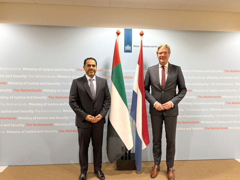وزير العدل يلتقي نظيره الهولندي ويبحثان تعزيز التعاون