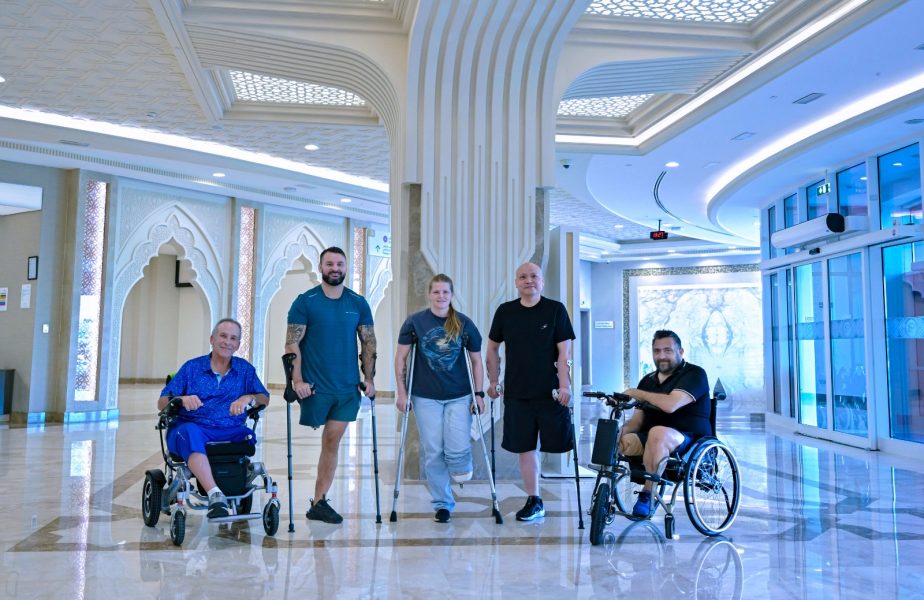 بالتزامن مع “عام المجتمع”… مبادرة “10 رحلات” تمنح مبتوري الأطراف من 8 دول خطوة جديدة نحو الحياة