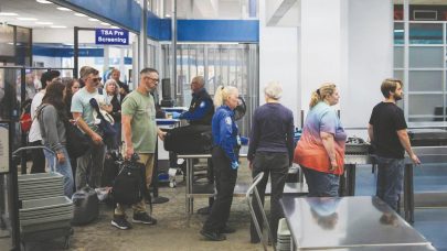 أمريكا.. إلغاء مئات الرحلات الجوية بسبب الإغلاق الحكومي