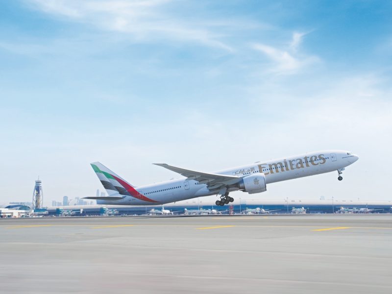 طيران الإمارات تعزز عملياتها إلى القاهرة برحلة يومية خامسة