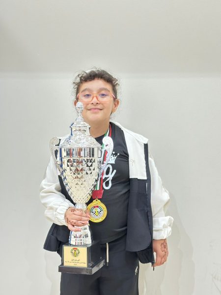 “مريم ورقعة الشطرنج”.. قصة نجاح ملهمة في معرض الشارقة الدولي للكتاب