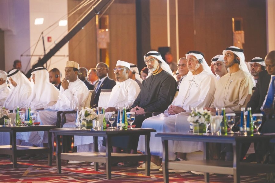 بحضور الرئيس التشادي.. خالد بن محمد بن زايد يشهد افتتاح فعاليات منتدى الإمارات – تشاد للتجارة والاستثمار