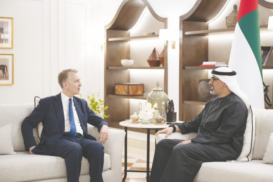 خالد بن محمد بن زايد يبحث سُبل تعزيز التعاون مع وفد الإدارة التنفيذية لمجموعة بروكفيلد لإدارة الأصول