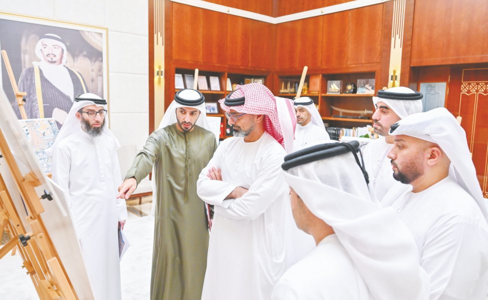 عمار بن حميد يطّلع على مشاريع الطرق المستقبلية في إمارة عجمان