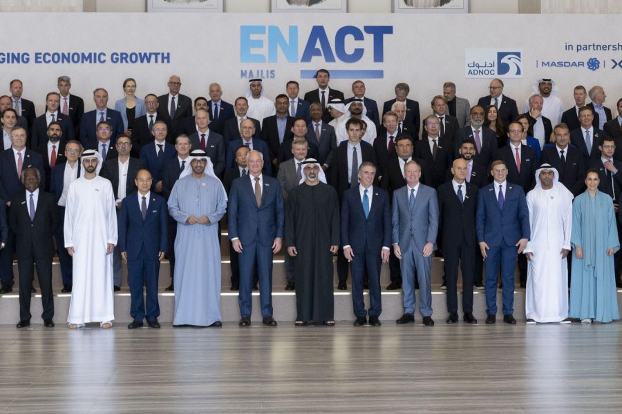 خالد بن محمد بن زايد يلتقي قادة قطاعات الطاقة والذكاء الاصطناعي والاستدامة ضمن فعاليات مجلس ENACT في أبوظبي