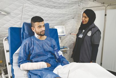 المستشفى الإماراتي العائم في العريش يجري تدخلاً جراحياً نوعياً لشاب فلسطيني