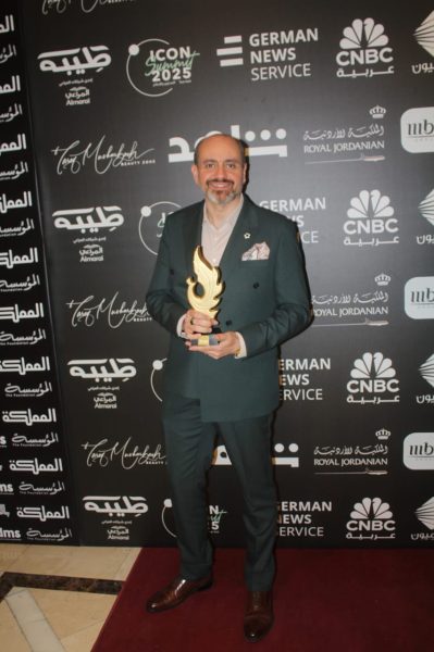 الدكتور أسامة علوي يحصد جائزة “أفضل صانع محتوى طبي لعام 2025” في قمة آيكون للإعلام في عمّان