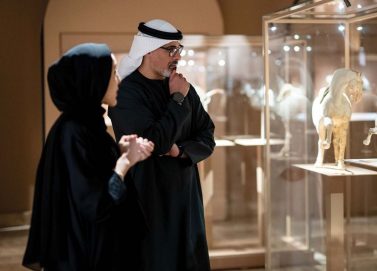 خالد بن محمد بن زايد يزور مدرسة “أبوظبي للفنون الفروسية الأميرية” في جزيرة الجبيل