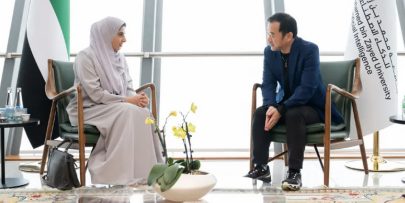 شمّا بنت سلطان بن خليفة تلتقي رئيس جامعة محمد بن زايد للذكاء الاصطناعي لبحث توظيف تقنيات الذكاء الاصطناعي في دعم العمل المناخي